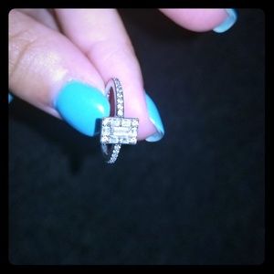 Pandora Luminous Ice Baguette Ring